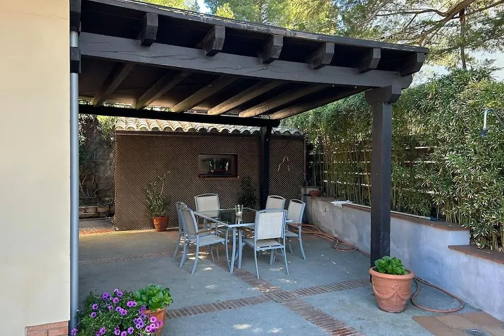 Preciosa Villa Con Piscina En S'Agaro Spain